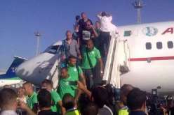 الخضر يصلون أرض الوطن و تهمي كان في الإستقبال