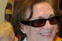 بعد رفضها للاعلام جميلة بوحيرد في ازقة القصبة لتنظيفها