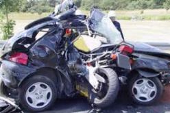 اصطدام سيارة ودراجة نارية يسرف عن قتيل و جريحان بعين تموشنت