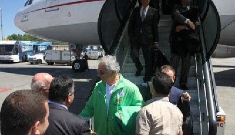 المنتخب الوطني يصل إلى البنين وسط إستقبال مميز