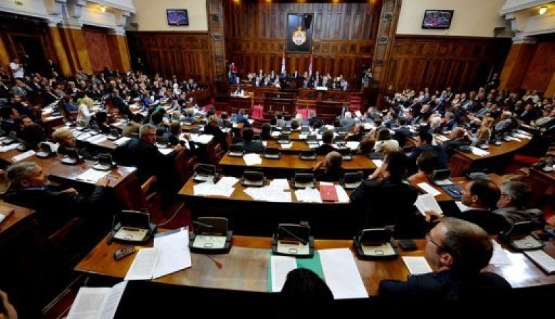 أسقفان صربيان يهددان بقتل أعضاء الحكومة والبرلمان