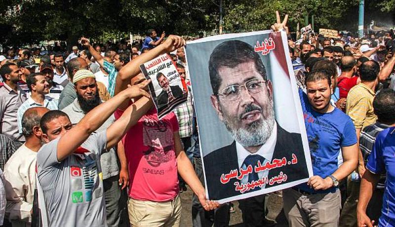 الأخوان يدعون لمظاهرات في الميادين بعد فشل جهود الوساطة الخارجية