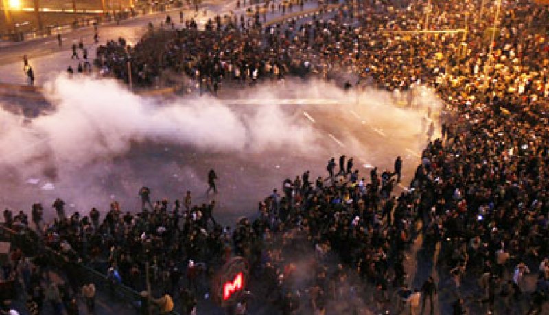 الاسلاميون يدعون إلى مسيرة جديدة في القاهرة غداة مقتل أكثر من 500 شخص