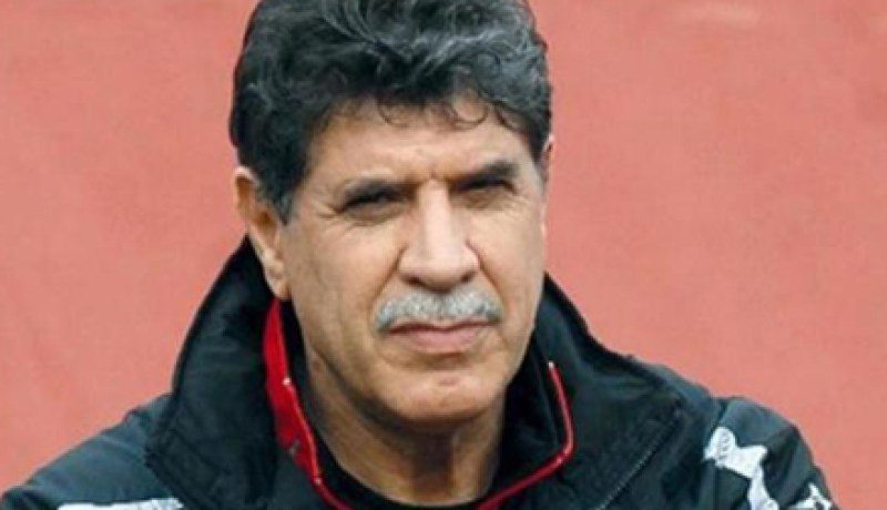 اغيل يؤجل الفصل في تدريب مولودية وهران بسبب وضعية النادي الغامضة