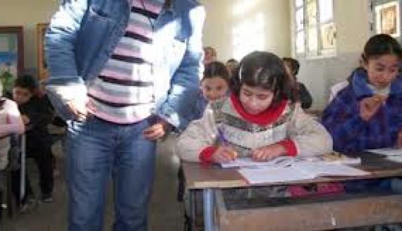سلال يلح على ضرورة تطوير تعليم المواد العلمية في المناهج الدراسية للتلاميذ