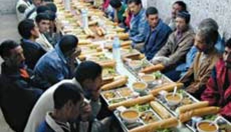 افتتاح أكثر من 700 مطعم إفطار في إطار عملية تضامن رمضان 2013