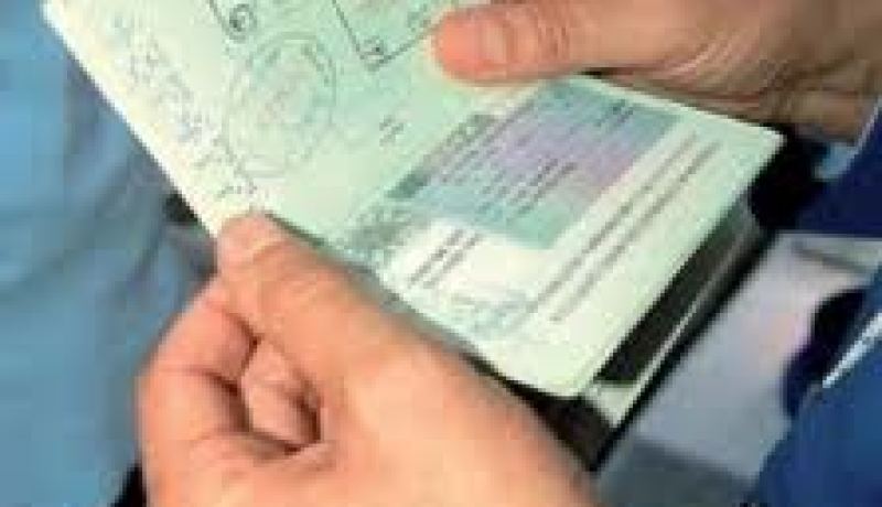 وفد برلماني فرنسي يطلب المزيد من التأشيرات للطلبة الجزائريين