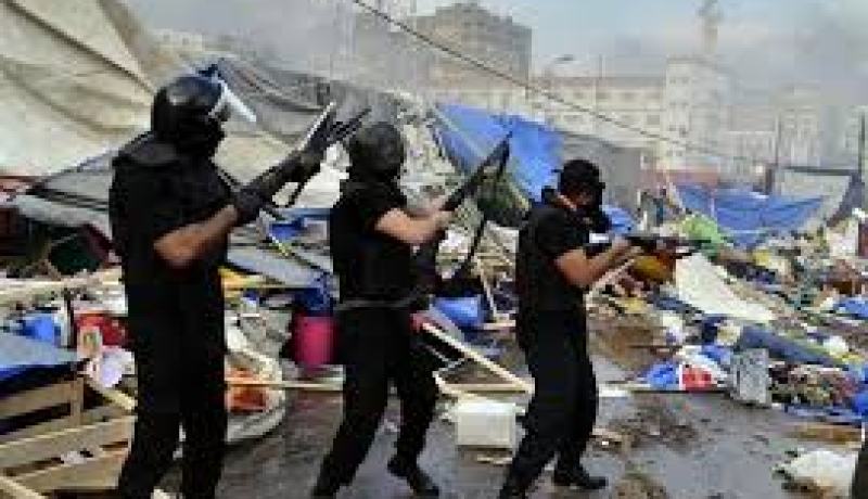مقتل 24 شرطيا مصريا و إصابة اخرين في كمين استهدف حافلتين لقوات الأمن في سيناء
