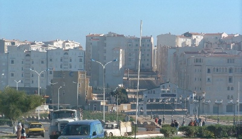 ربط آخر الدواوير بولاية عين تموشنت بشبكة الماء الصالح للشرب قبل نهاية السنة