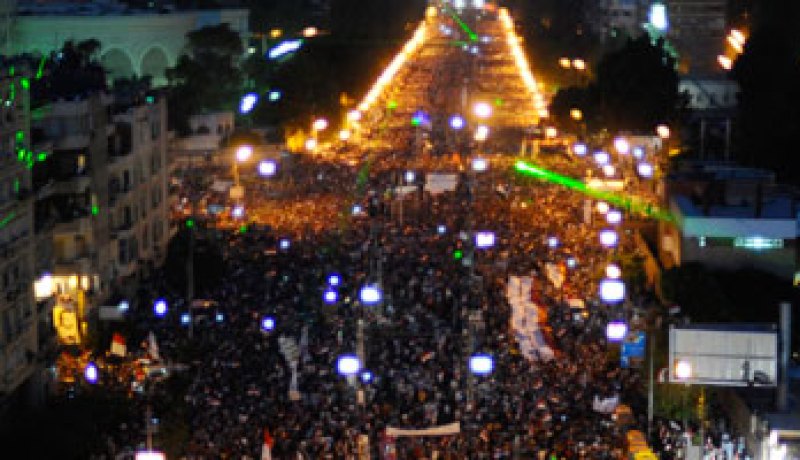المعارضة المصرية تمهل مرسي حتى الثلاثاء للتنحي