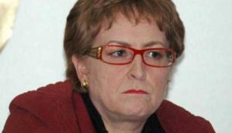 مشروع القانون المتعلق بالكتاب موجه للشباب الجامعي البطال لتمكينه من فتح مكتبات