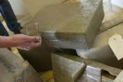 احباط محاولة تهريب 9 قناطير من الكيف في مغنية