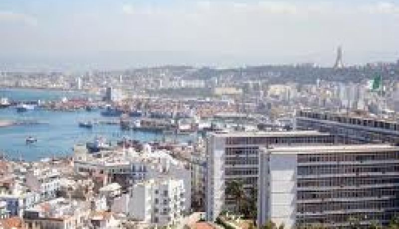 التاكيد في لقاء ببرج بوعريريج على ضرورة إشراك مجمل الفاعلين لتدعيم الشباب على إنشاء مؤسسات