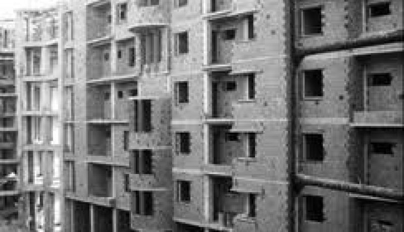 سلال يعاين عملية إطلاق مشروع 1900 مسكن عمومي إيجاري بتيارت