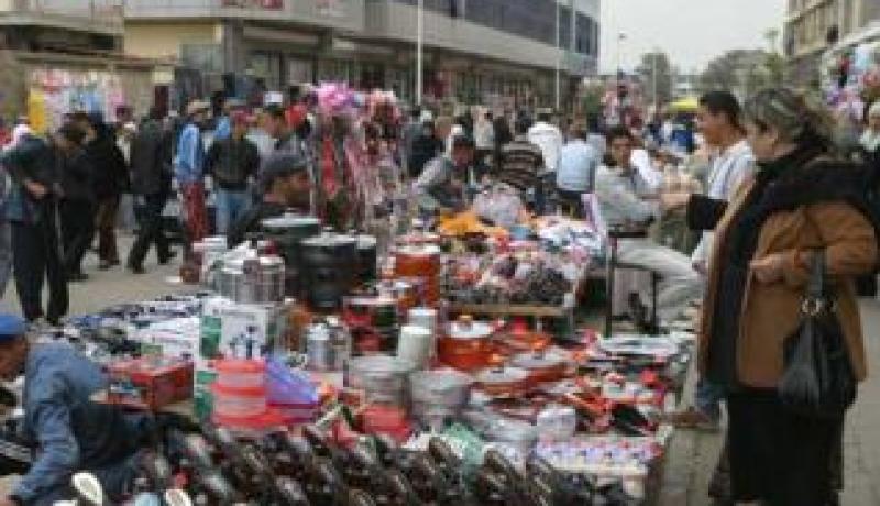 التجار الفوضويين بالعاصمة يعيشون البطالة في ظل تأخر الإفراج عن الأسواق الجوارية