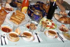 الجزائريون يصومون 16 ساعة تحت درجة حرارة مرتفعة