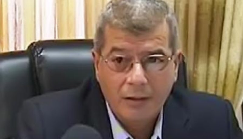قراقع يحذر من تردي أوضاع الاسرى المضربين