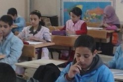 السماح للمتأخرين او الغائبين بالدخول الى مكان الامتحان بصفة عادية