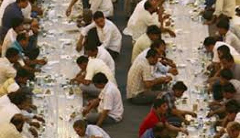 جمعية الامل لبطالو تيزي وزو يعدون 100وجبة افطار للمعوزين