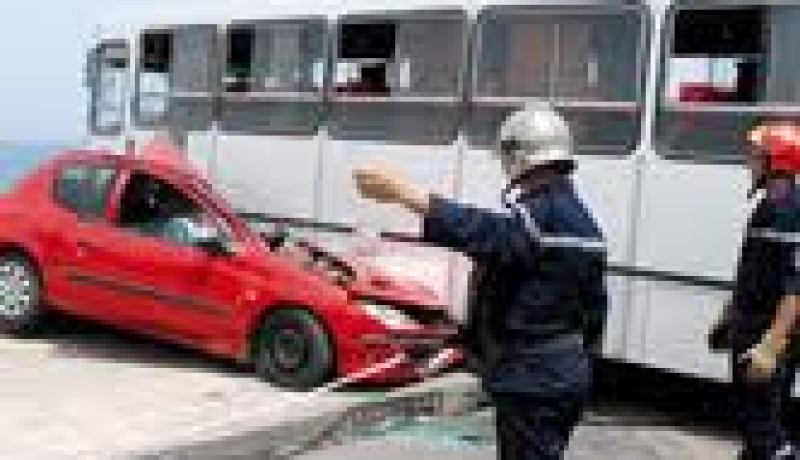 20 جريحا في اصطدام حافلة لنقل المسافرين بشاحنة ببلدية النشماية في قالمة