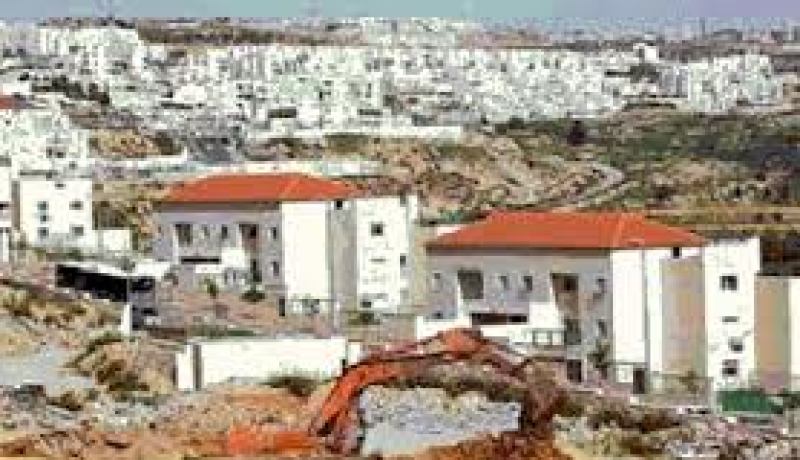 الاحتلال الإسرائيلي يوسع مجال البناء الاستيطاني بالضفة الغربية