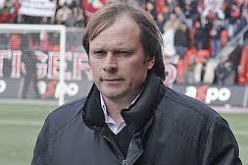 المدرب السويسري ألان غيغر يوقع عقده مع العميد غدا الاربعاء