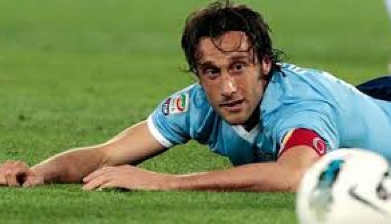 إيقاف ماوري قائد لاتسيو ستة أشهر بتهمة التلاعب في نتائج المباريات