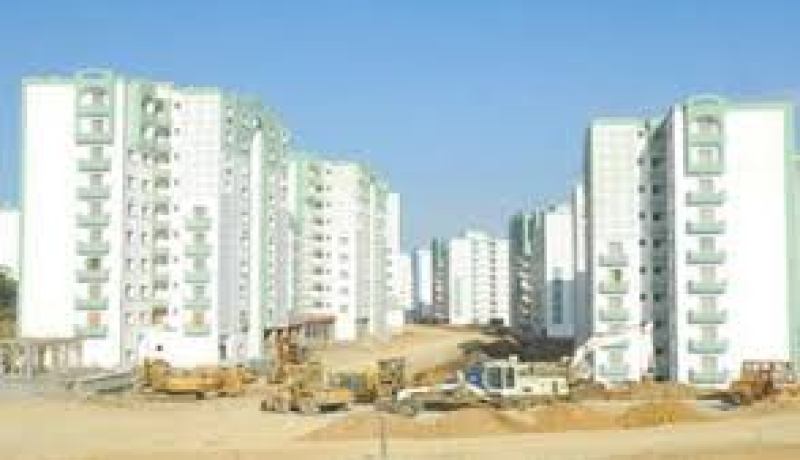 أكثر من 200 عائلة تستلم مفاتيح سكنات جديدة ببلدية الأغواط