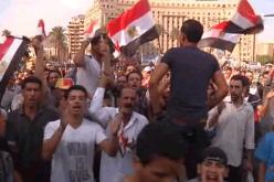 الإخوان يدعون لتظاهرة جديدة وهيغ يدين العنف في مصر