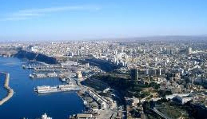 معالجة 8200 عملية استيراد بموانئ غرب الوطن