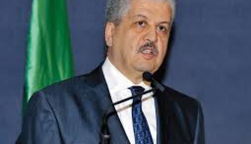 سلال يصرّح أن الدولة ستساعد طلاب جامعة خنشلة من خلال توسعتها و تحسين الظروف البيداغوجية