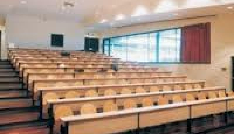 نحو توظيف قرابة 30 أستاذا بالمركز الجامعي لعين تموشنت خلال السنة المقبلة