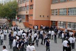 استاذة مصرية تخلع زوجها بسبب خلافهما حول الرئيس محمد مرسي