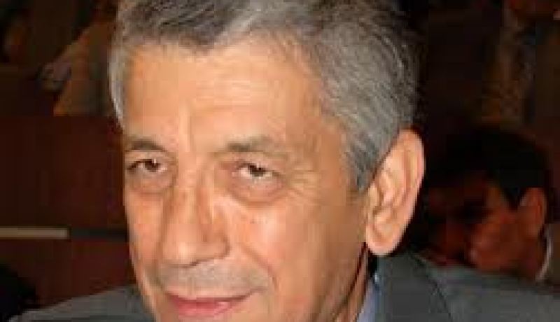 بابا احمد يثمن توقيف الاساتذة للأضراب ويعلن تواصل الحوار مع النقابات