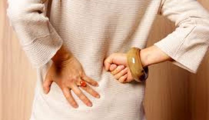 النساء اللواتي يعانين من حصى الكلى أكثر عرضة لأمراض القلب والشرايين