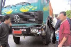 شاحنة تصدم طفلين تقتل الأول وتصيب الثاني بجروح بعين الدفلى