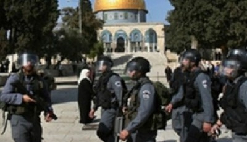 مخابرات الاحتلال الاسرائيلي تعتقل مفتي الديار الفلسطينية