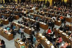 الاتحاد الافريقي يشيد بلعمامرة و بالجزائر في مجال الأمن و السلم