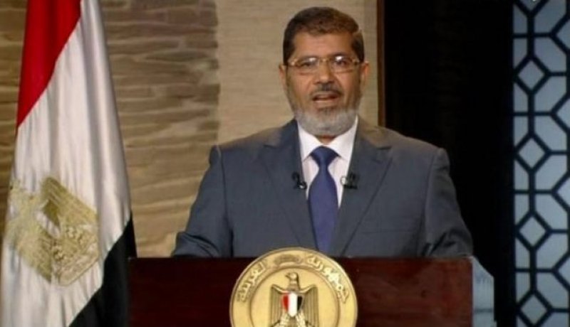 سلفيو القاهرة يهددون بخلع الطاعة من مرسى إذا تقارب مع إيران