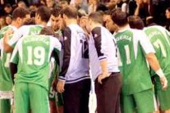 مشاركة 5 حكام جزائريين في قائمة 2013 للكنفيديرالية الافريقية و الاتحاد الدولي لكرة اليد