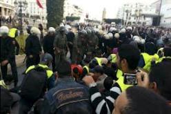 سلسلة بشرية في الرباط رفضا للعنف بحق النساء