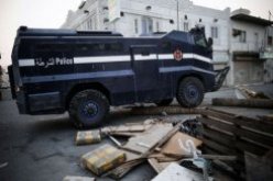 جرح 5 شرطيين في انفجار قنبلة محلية الصنع في البحرين