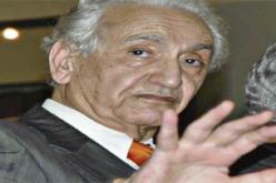 حسين أيت أحمد  يستقيل من الافافاس و يدعو الجزائريين للبقاء متحدين