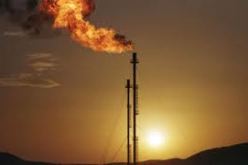 الخام الجزائري للبترول يواصل تراجعه في شهر جوان بخسارة 1 دولار