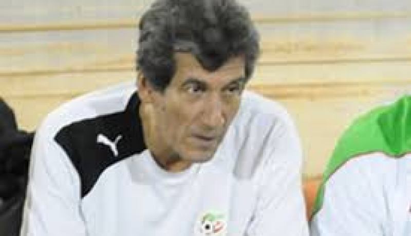 كاوة يستقيل من منصبه في مولودية الجزائر بعد خلافه مع رئيس مجلس الادارة