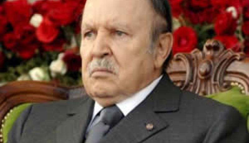 الرئيس بوتفليقة يقيم مأدبة غداء على شرف ولي عهد إمارة أبو ظبي