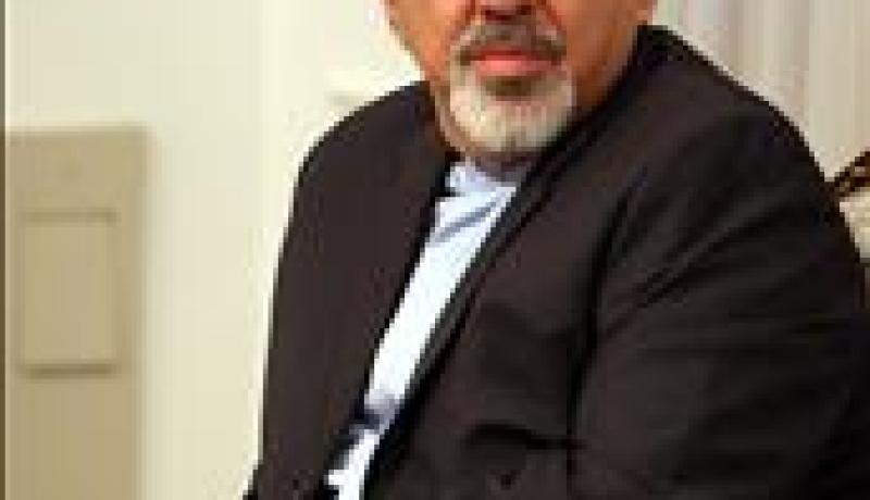 وزير الخارجية الايراني يؤكد على دور منظمة التعاون الاسلامي بإنهاء العنف في مصر