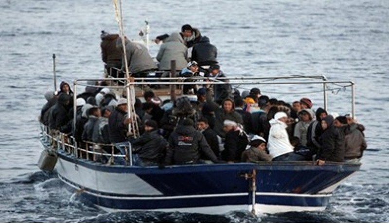 انقاذ 61 لاجئا افريقيا جنوب جزيرة لامبيدوزا الإيطالية