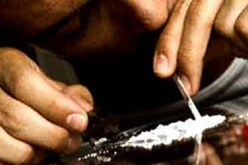 حجز 100 غرام من المخدرات و360 وحدة خمر  خلال مداهمة تفتيشية في سطيف