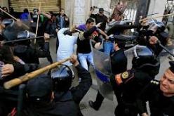 زهاء 30 قتيلا وأكثر من 500 جريح في الاشتباكات بأنحاء مصر
